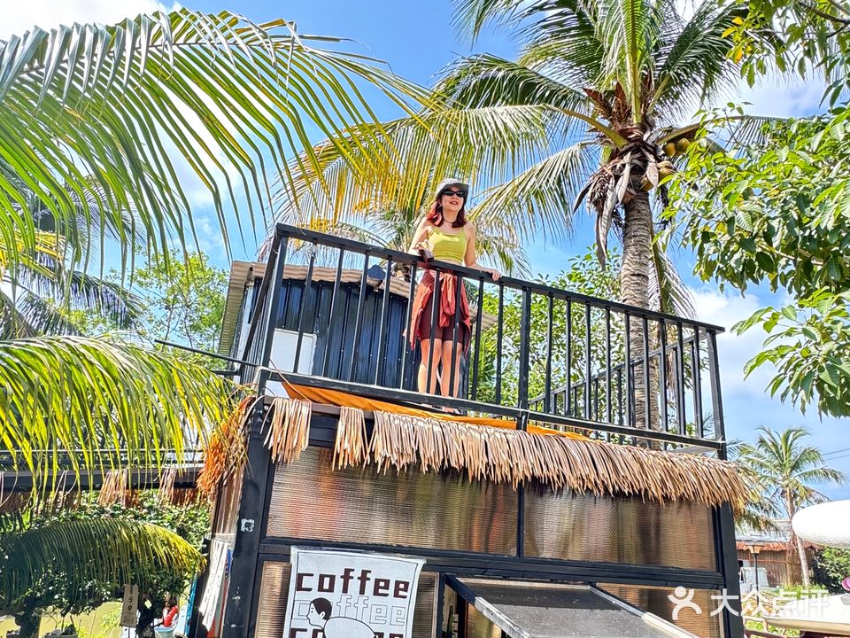 日月湾田新村泰源冲浪浆板俱乐部