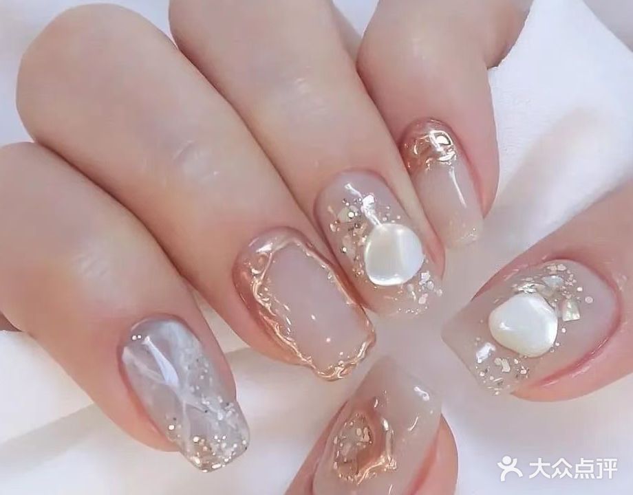 靓丽美甲(百花时代广场桂澜中路店)