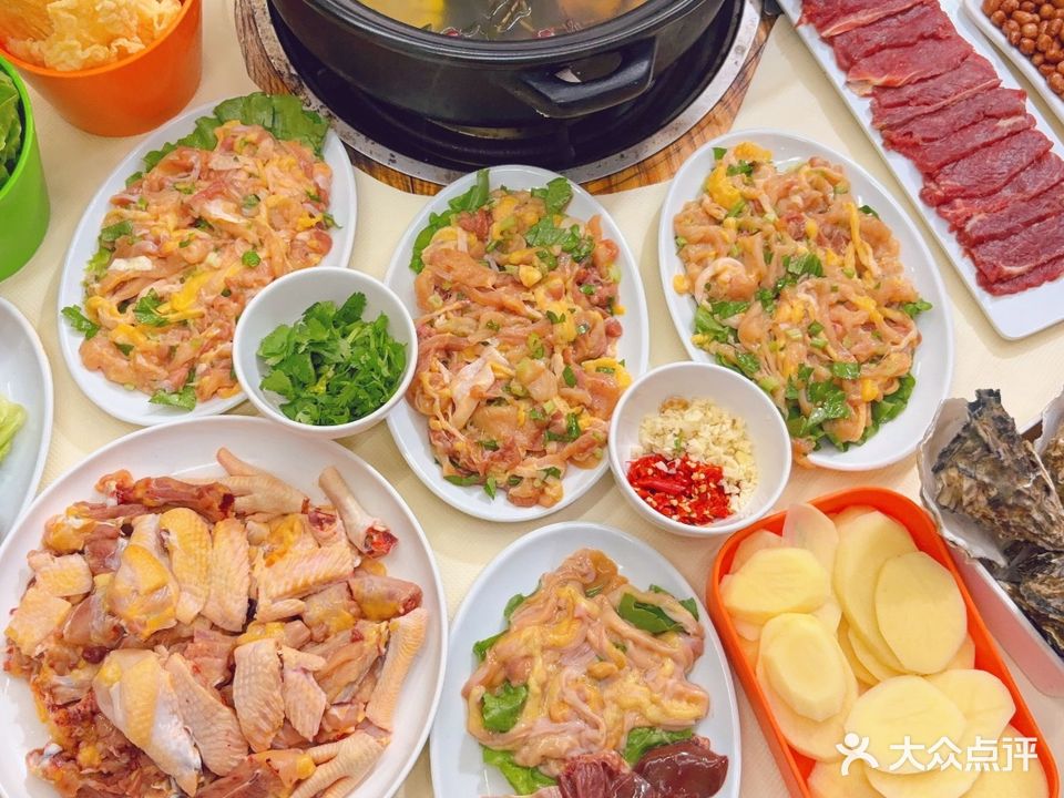 九品鲜·甲鱼鸡子牛鞭煲(万宁店)