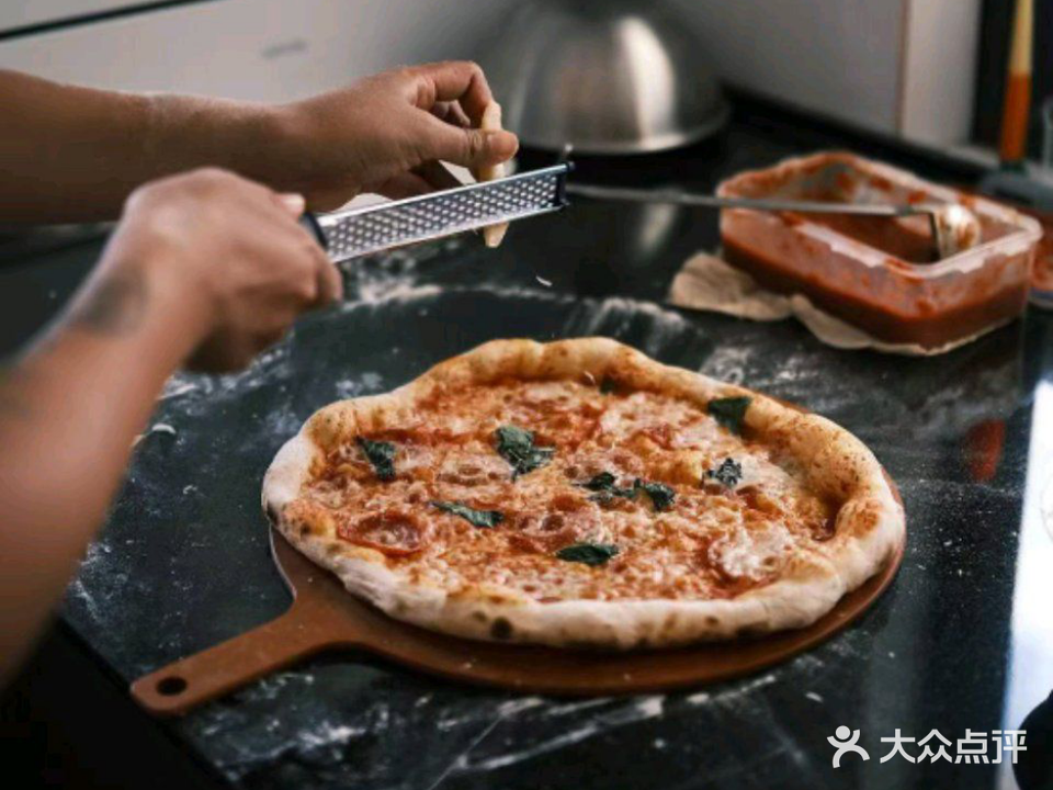 葫芦坑窑烤披萨