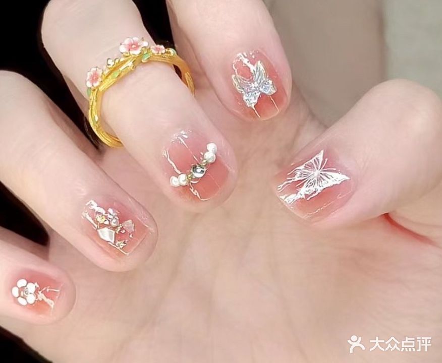 逸间美甲