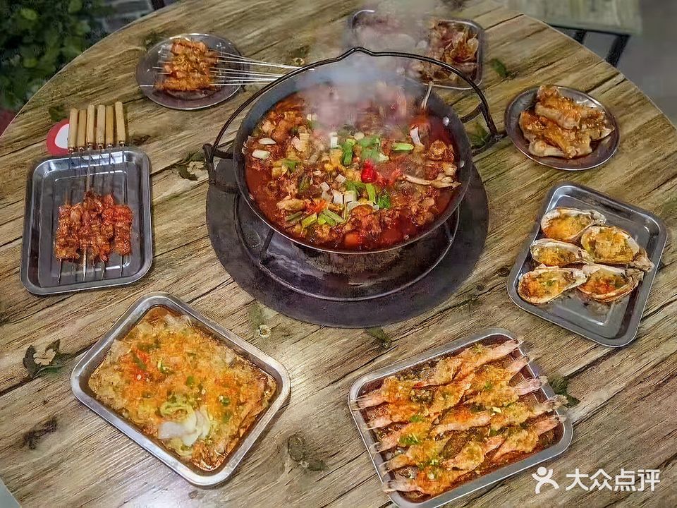 陈老六吊锅烤串(军民路夜宵店)