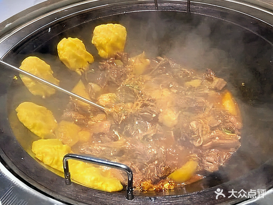 嘎嘎香铁锅炖(师院店)