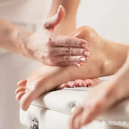 乐足坊修脚足浴