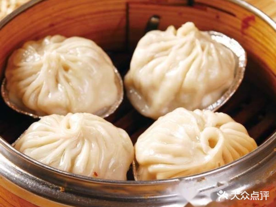 馄饨小笼包麻辣烫