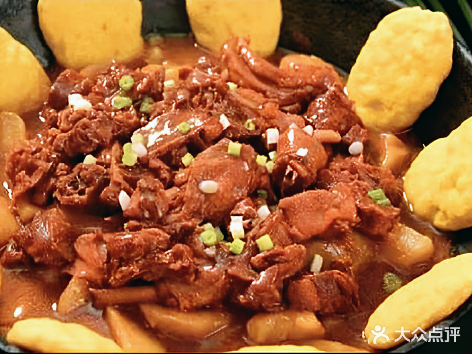 曹妈妈东北铁锅炖·牛头宴(中区华府店)