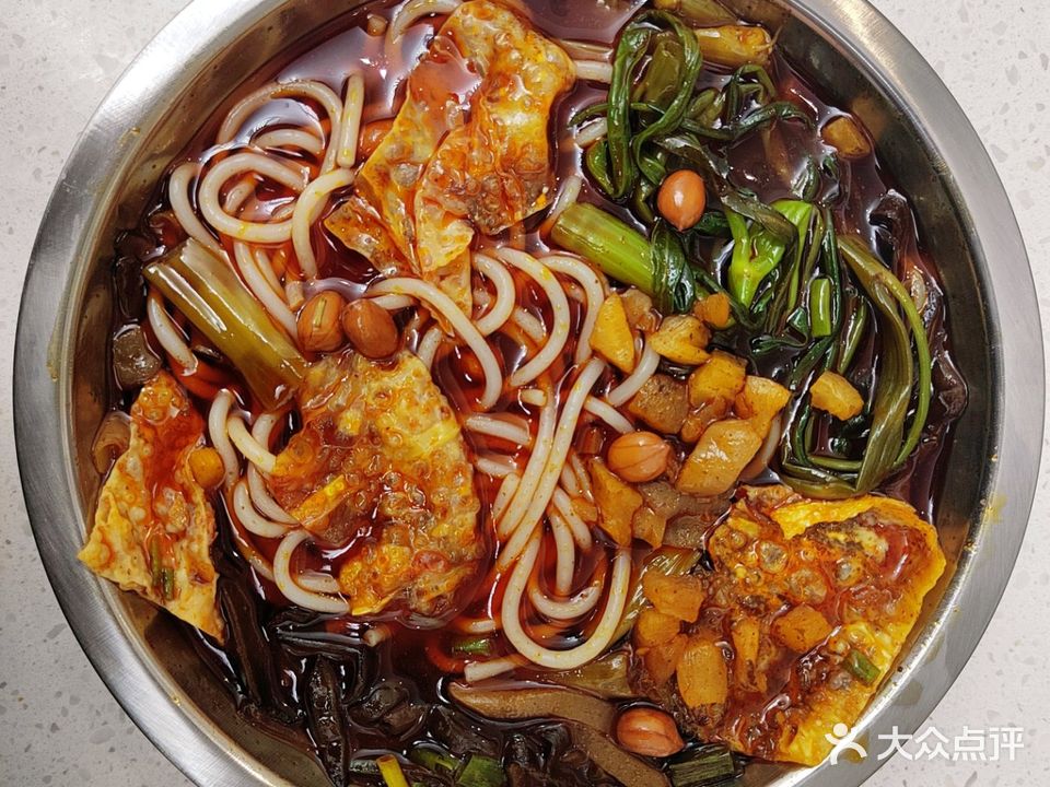 小巷口螺蛳粉(华杰春秋源店)