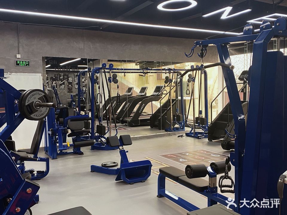 T·One铁馆健身工作室