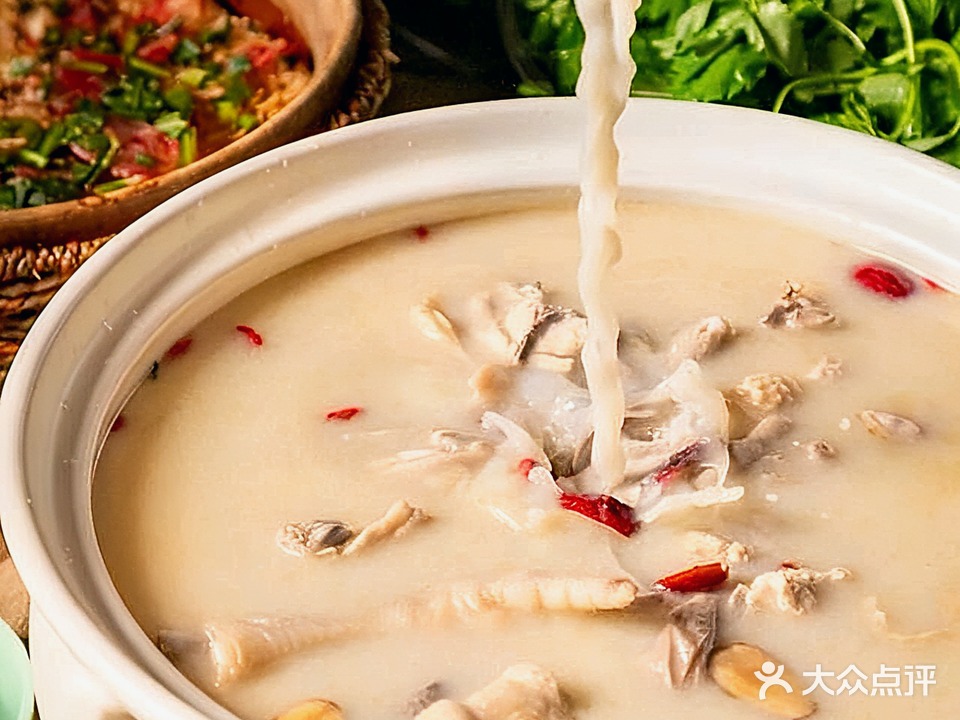 爽爽猪肚鸡(君怡店)