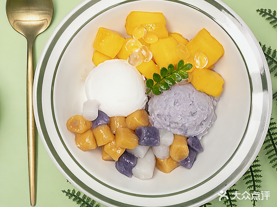 椰皇糖水铺(三中路店)