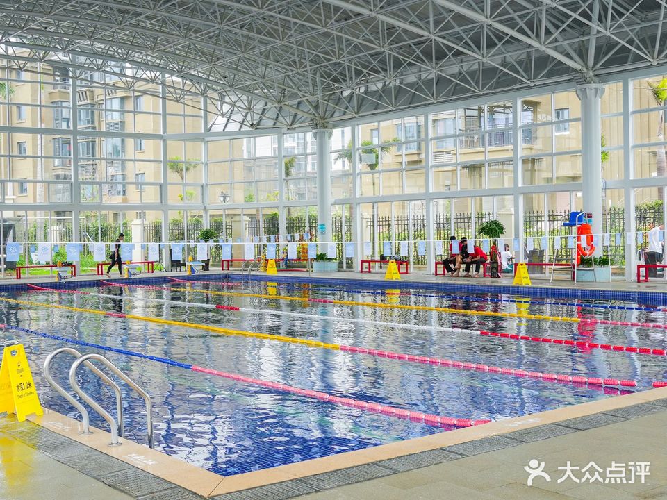 海体大侨中游泳馆