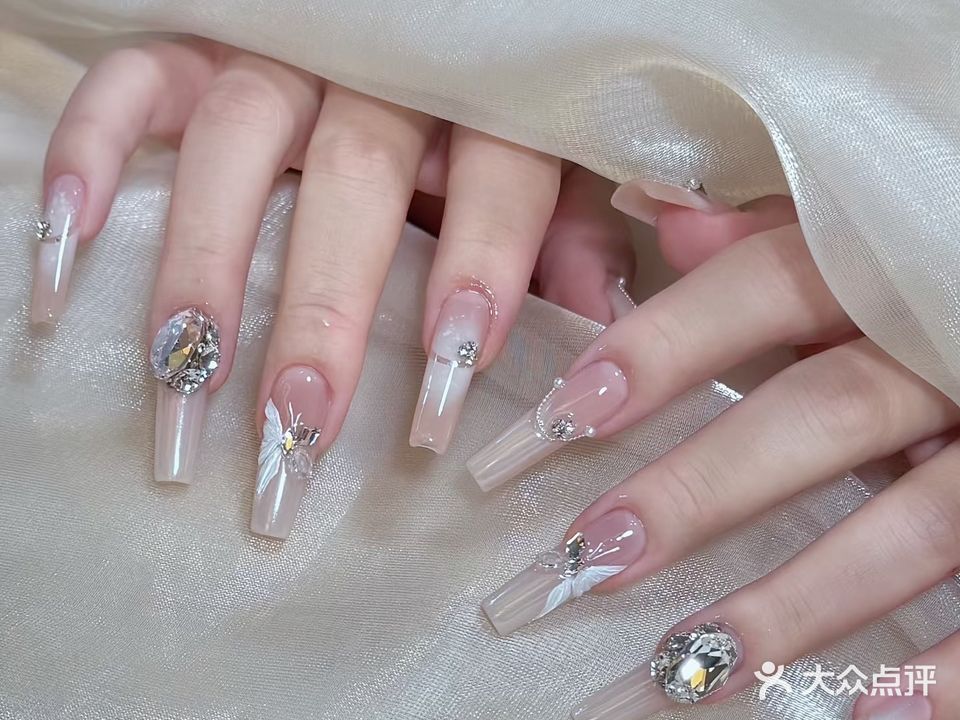 青禾美甲·美睫·美容店(万达店)