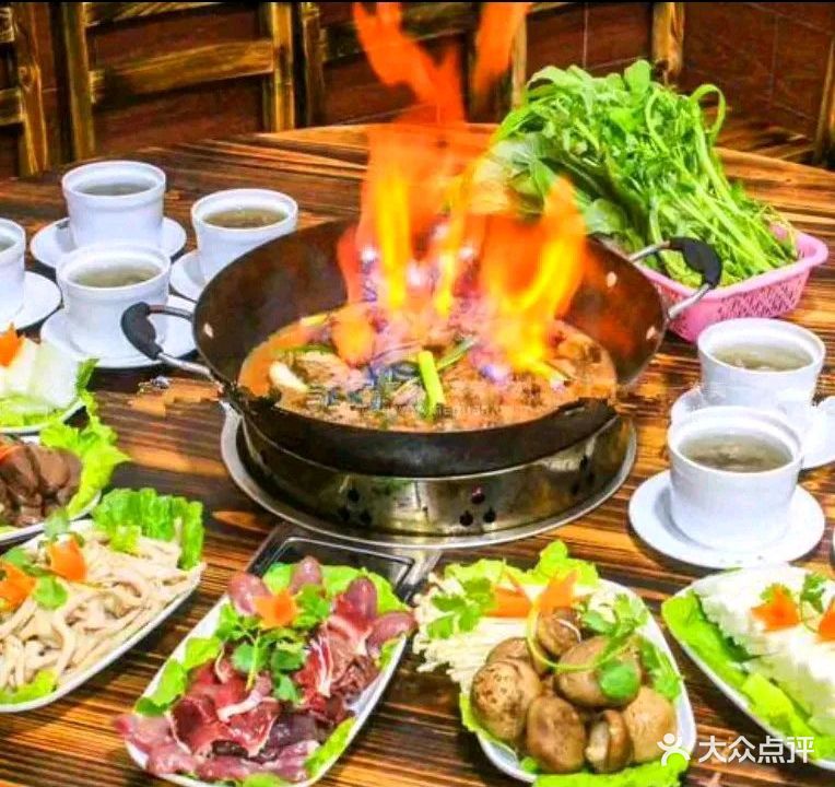 大东北小美食(扶绥店)