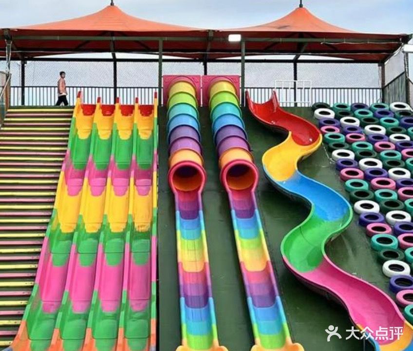 四季梦幻无动力游乐园