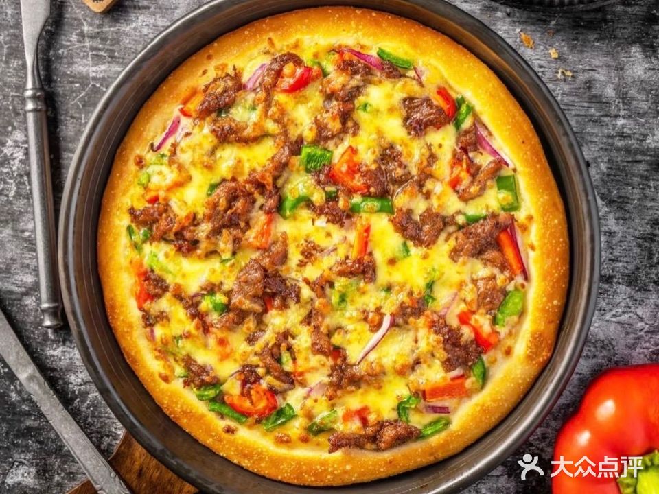 靠卖披萨走向人生巅峰