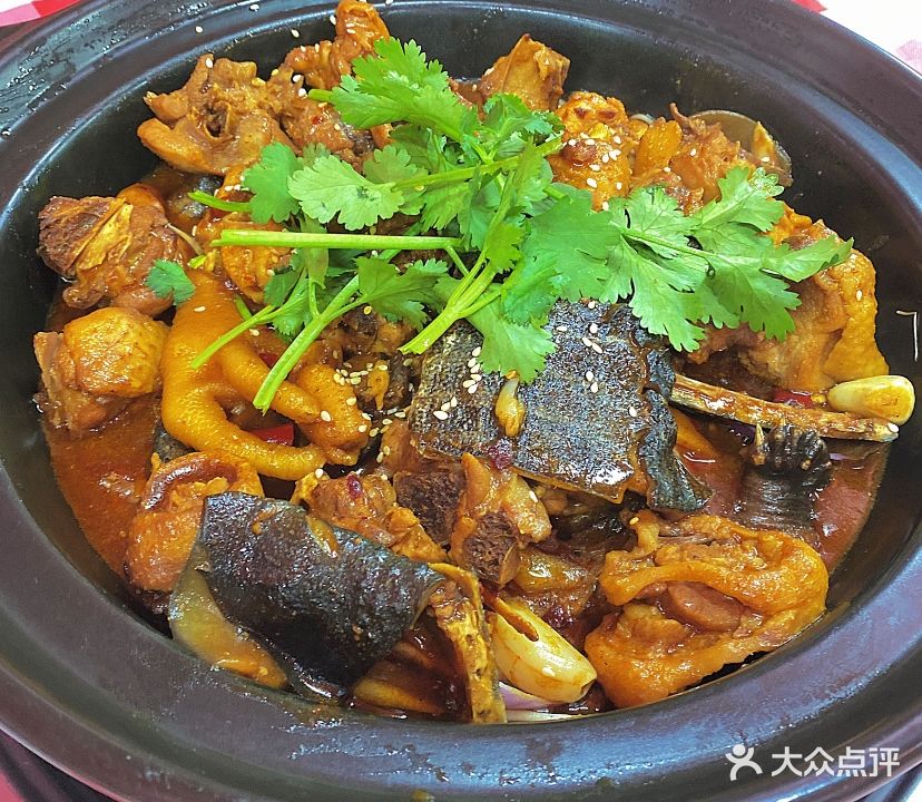 渔鸣甲鱼鸡煲(高黎店)