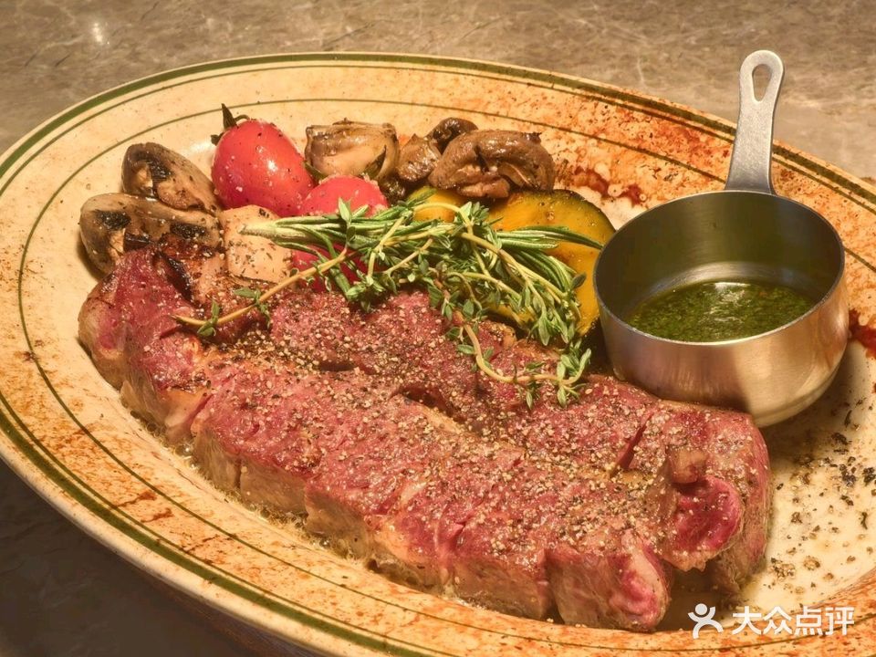 5+餐酒小馆·热盘牛排·西餐