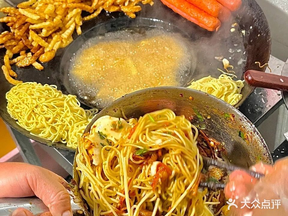 TIA N甜饱肚子-小食集合店