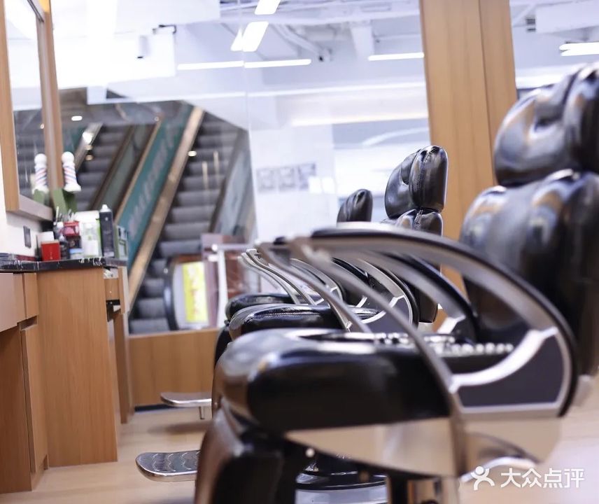 Barber Man男士理发馆脏辫(橙C生活广场店)