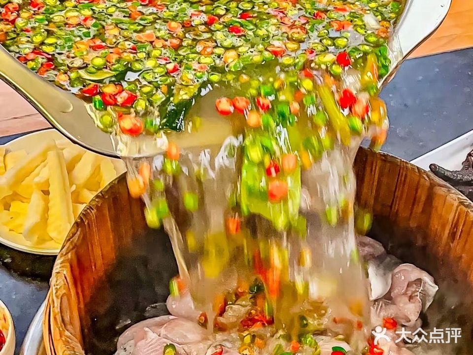 清真味尚坊木桶鱼庄