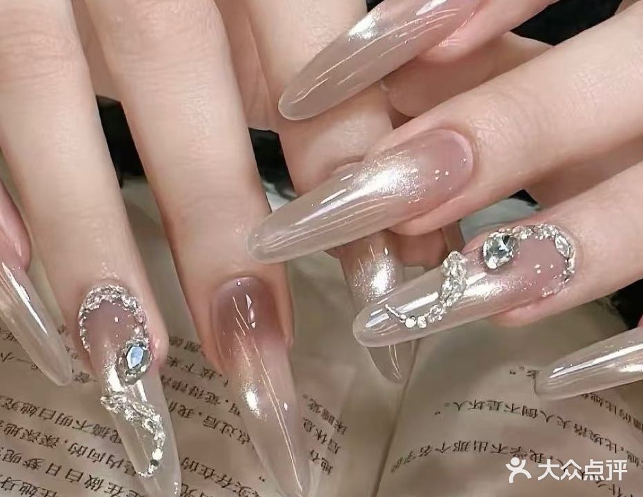 茉禾美甲MoHe