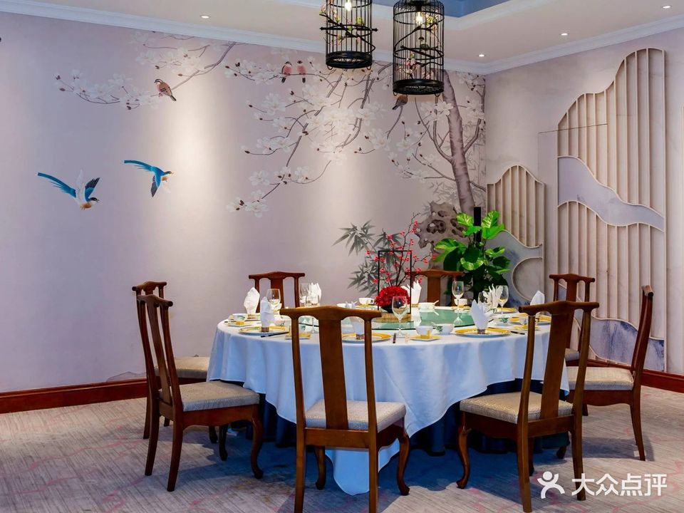 富临门·点心粤菜·宴请聚会(深圳富苑皇冠假日套房酒店)