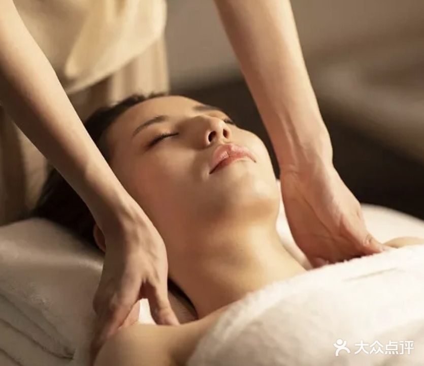 燕美甲采耳养生馆