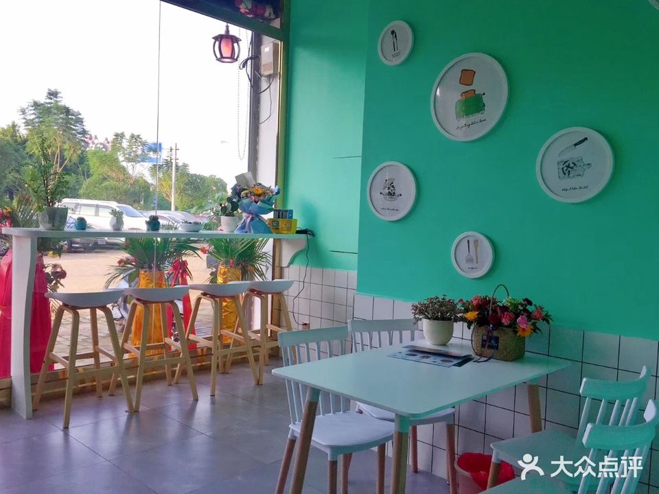 倾食堂轻餐店健康减脂餐(大花园店)