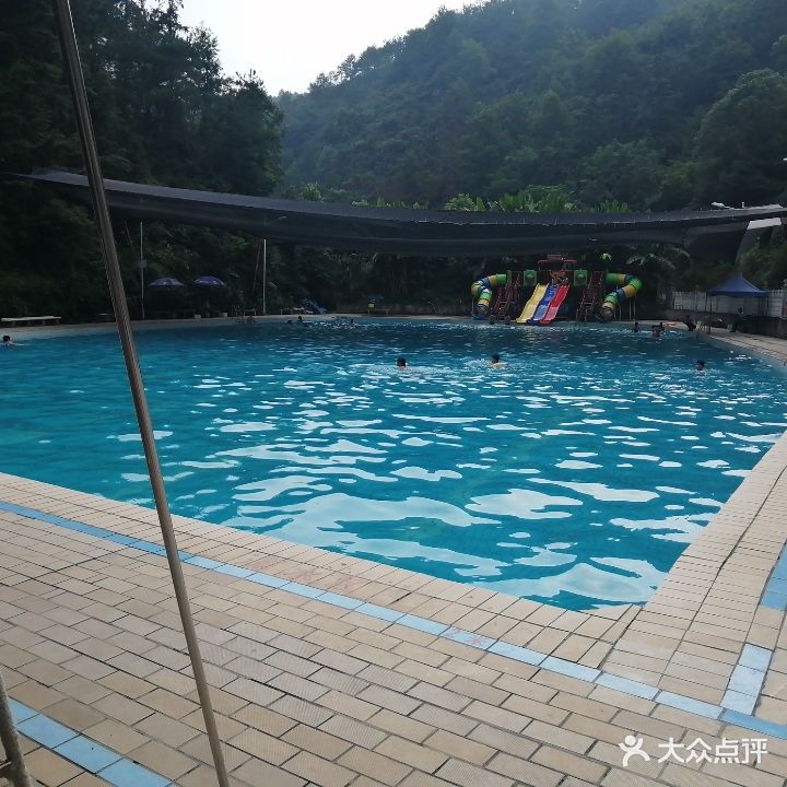 源泉游泳馆(仰天岗店)