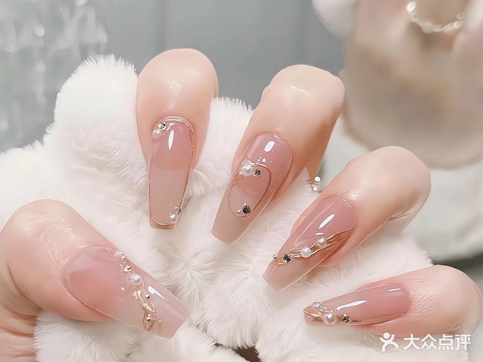 半夏美容美甲工作室