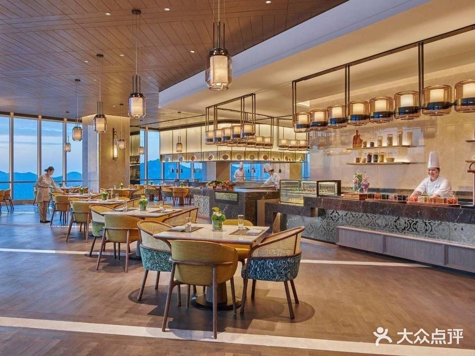 艃面Ferry Dining珠海横琴希尔顿逸林酒店