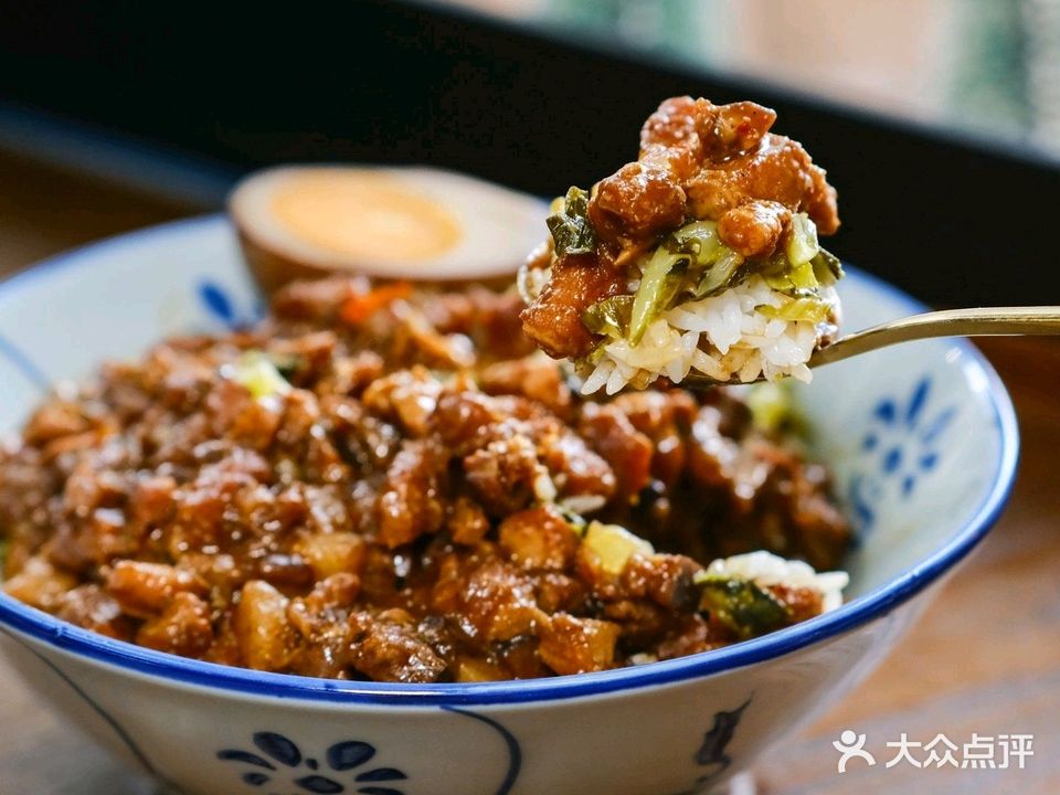 巴农超级卤肉饭(东平店)