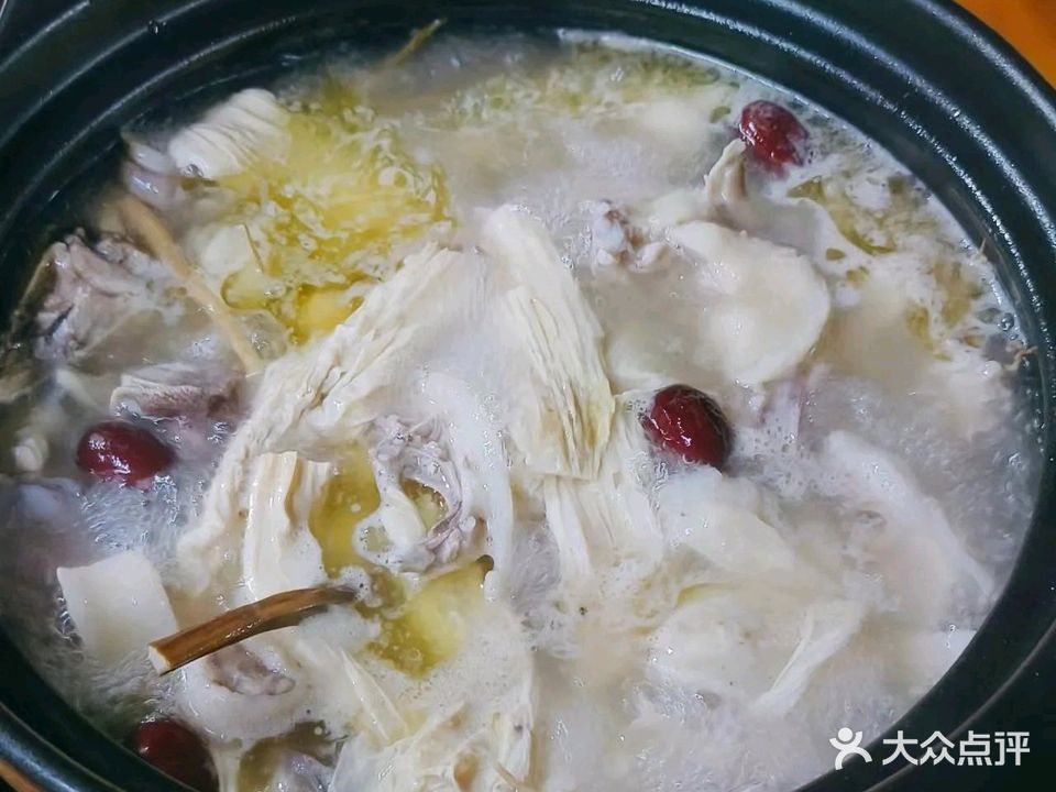 九弟槟榔花猪肚包鸡(新港店)