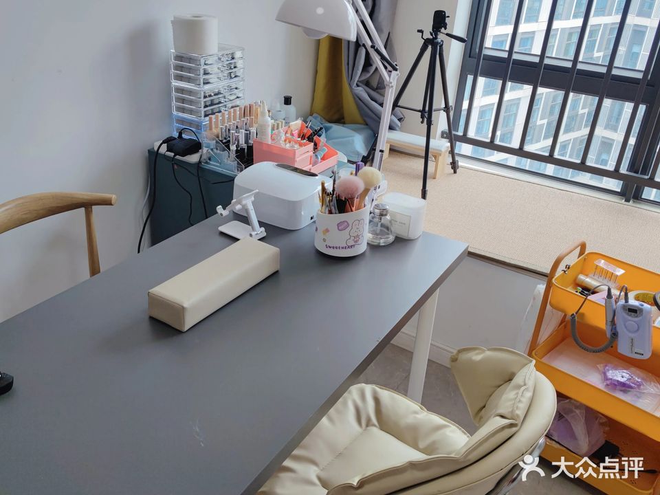 咕咕吖美甲工作室(万科星都荟店)