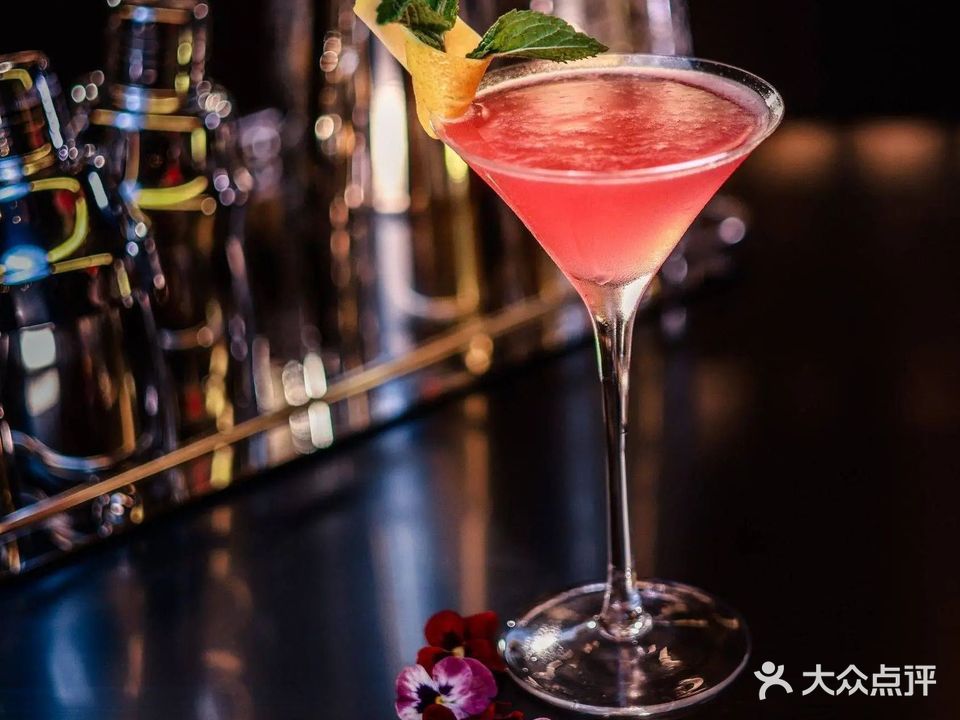 无尽夏R&B Bar · Bistro烈焰牛扒(蛇口店)