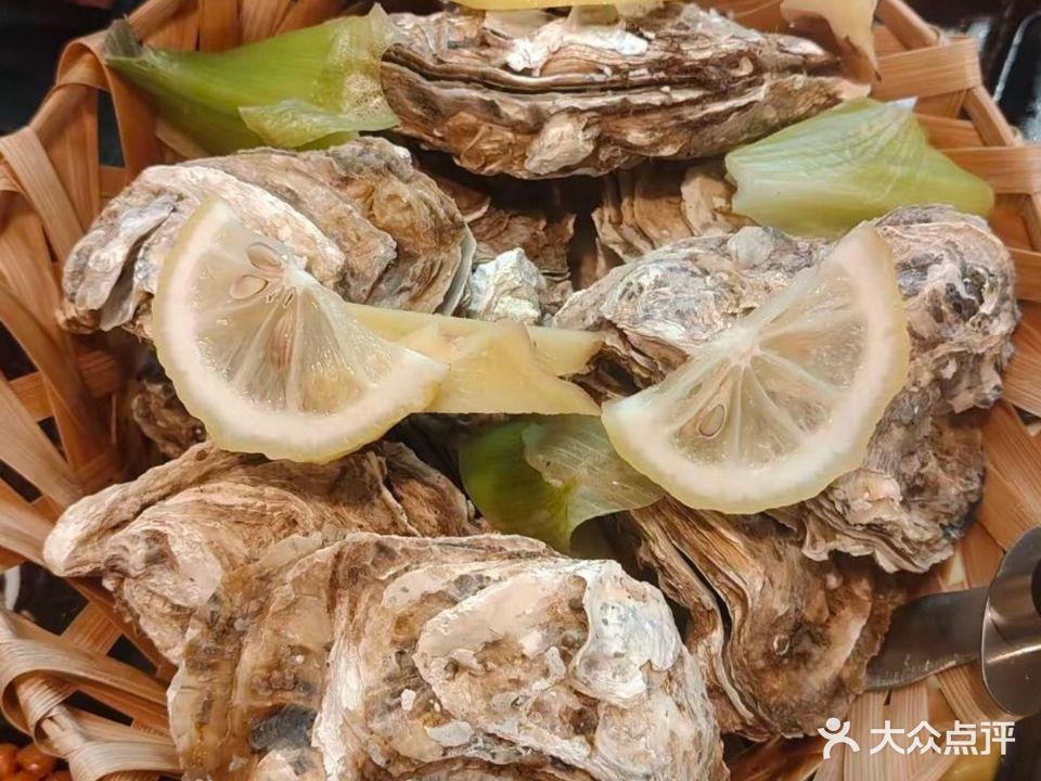 炭烤营地高压锅生蚝