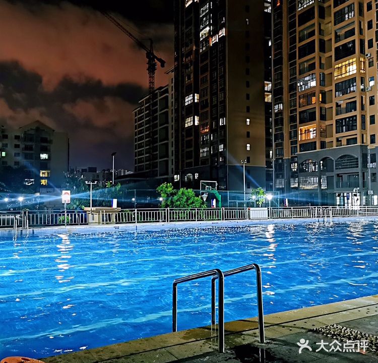 水元素游泳馆(工人疗养院店)