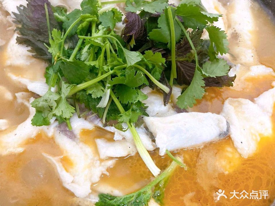 小洞庭石锅鱼(塘厦缤纷时代广场店)