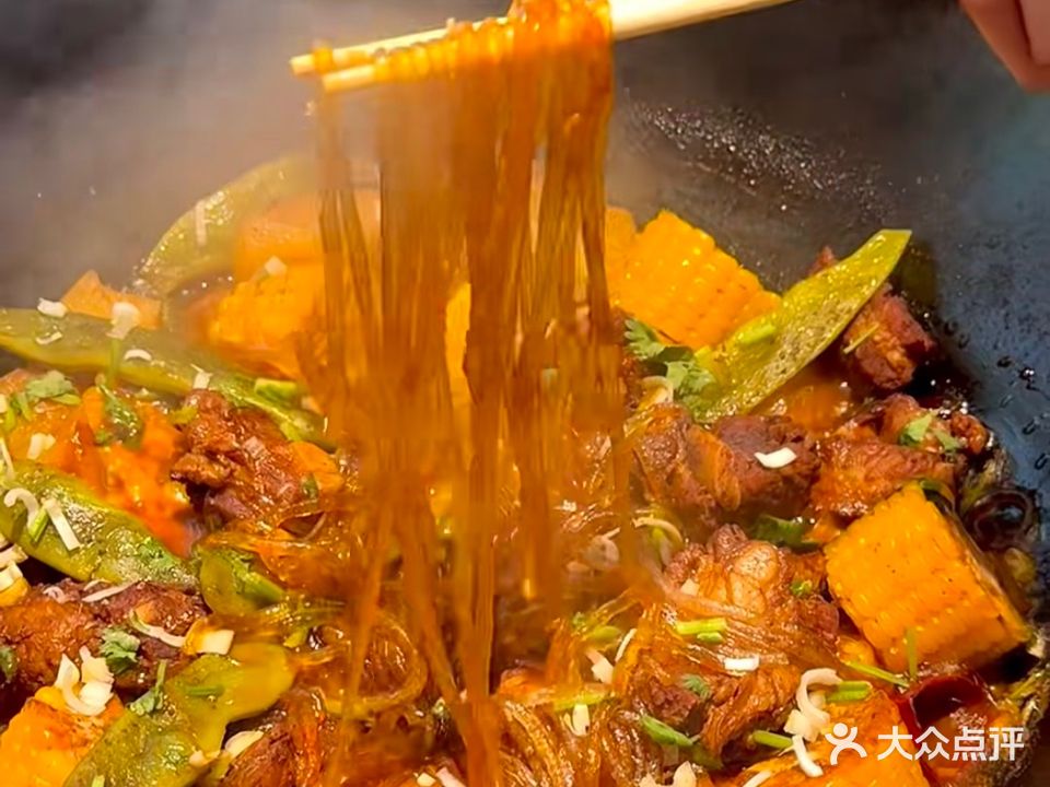 灶台福铁锅炖(龙海风情小镇店)