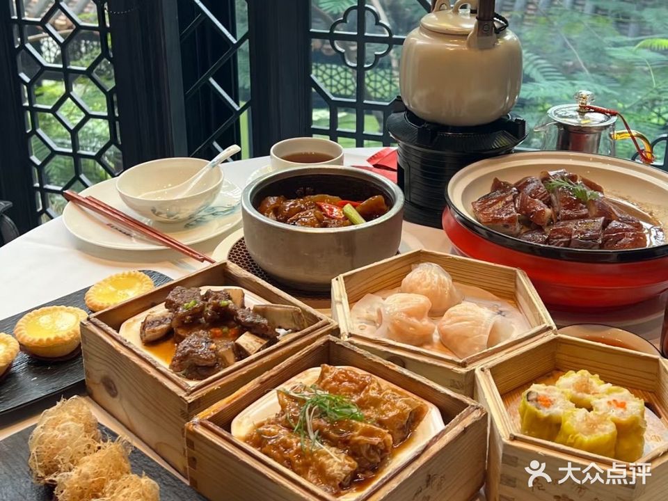 席味东厨(雅砻园丁苑店)