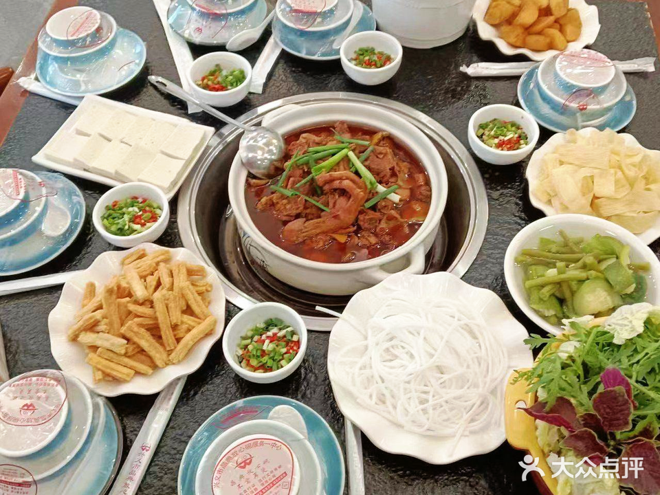 黔味·黄焖老鸭特色火锅