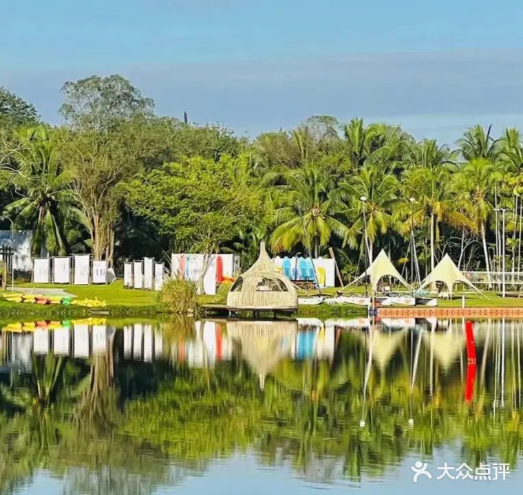 可可树下湖畔营地