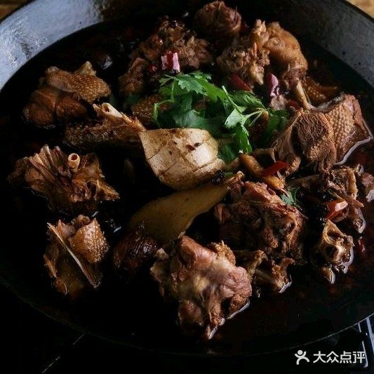 百斤铁锅炖大鹅