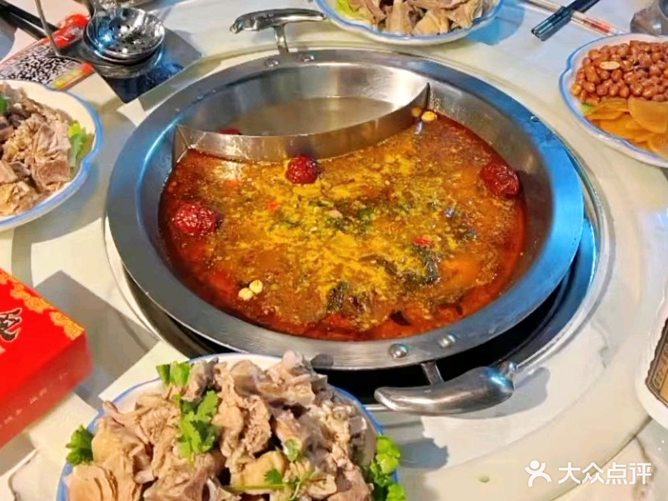 清真博磊乱刀鱼鲜鱼火锅(天水古城店)