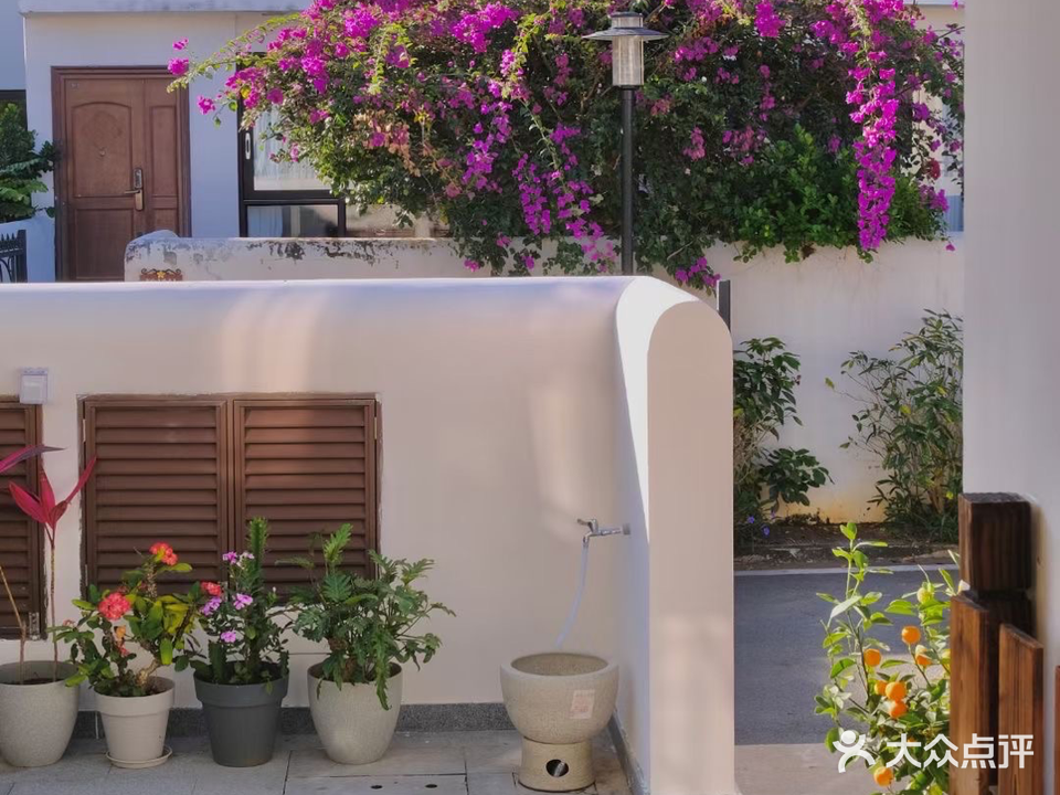 陵水何手屋民宿(清水湾海滩店)