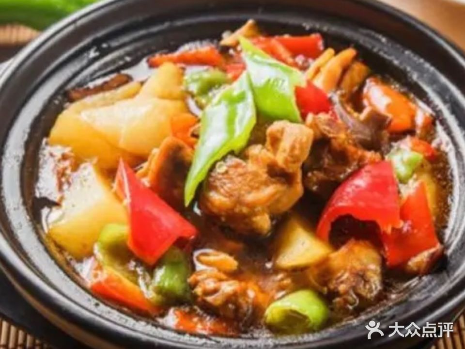 鲁香黄焖鸡米饭(静园油棕店)