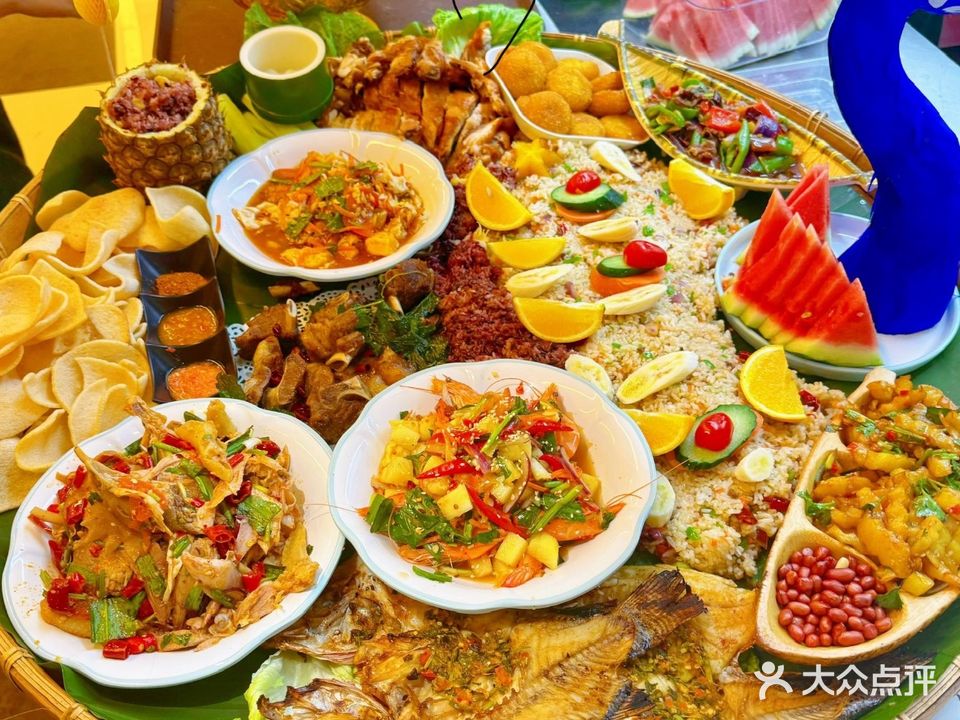 清真伊臻·孔雀宴炒菜融合餐厅