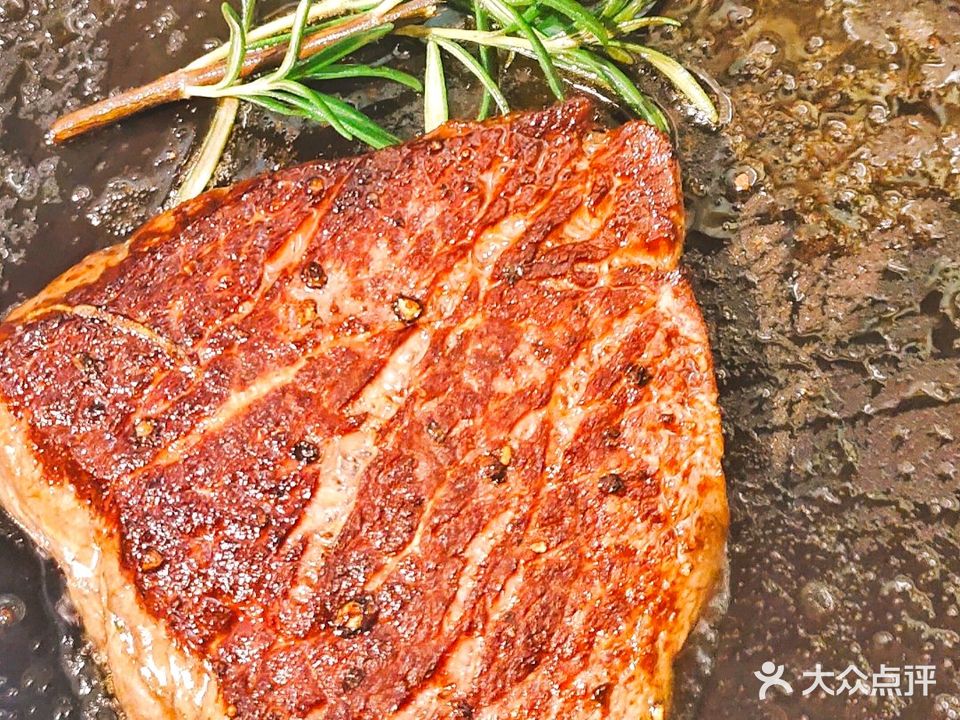 王中王厚切牛排·大山的小屋(竹溪店)