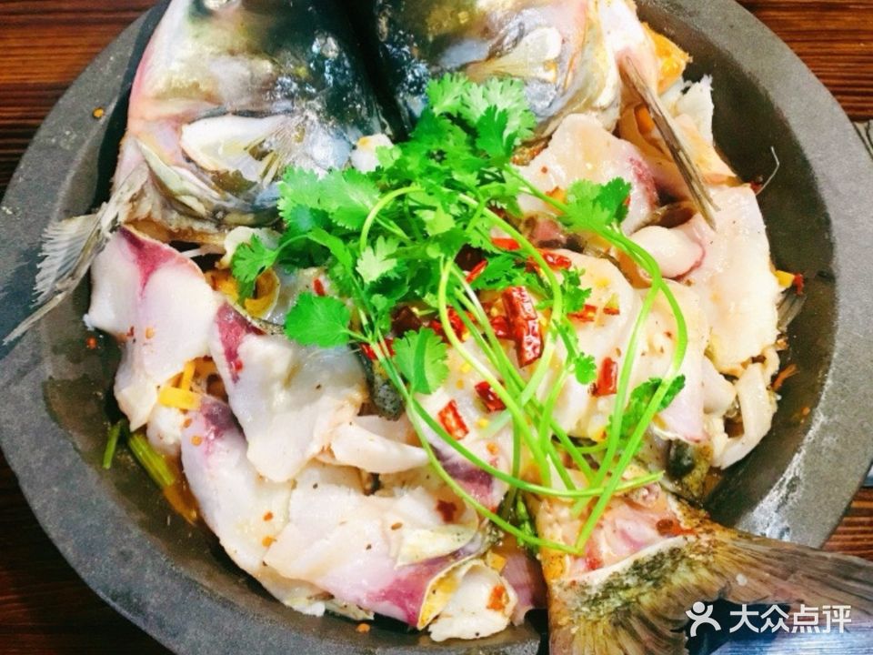 洞庭湖石锅鱼(传湾店)