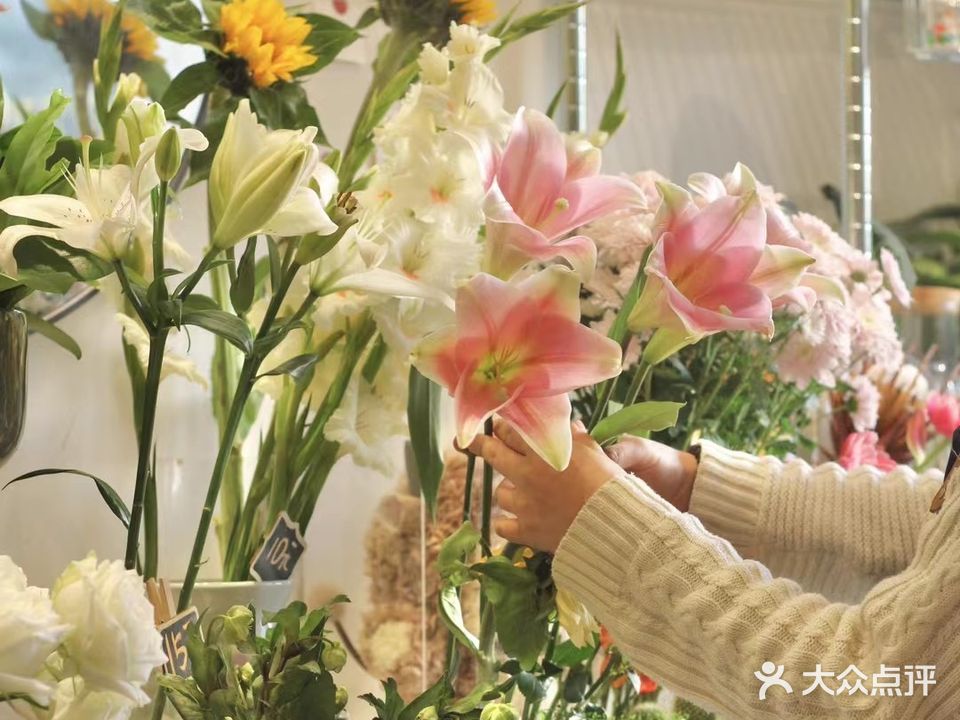 嘉宝是朵花儿创意花店(万科金域国际店)